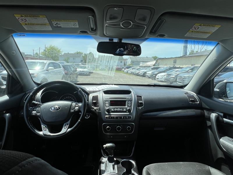 kia Sorento 2015 - 13