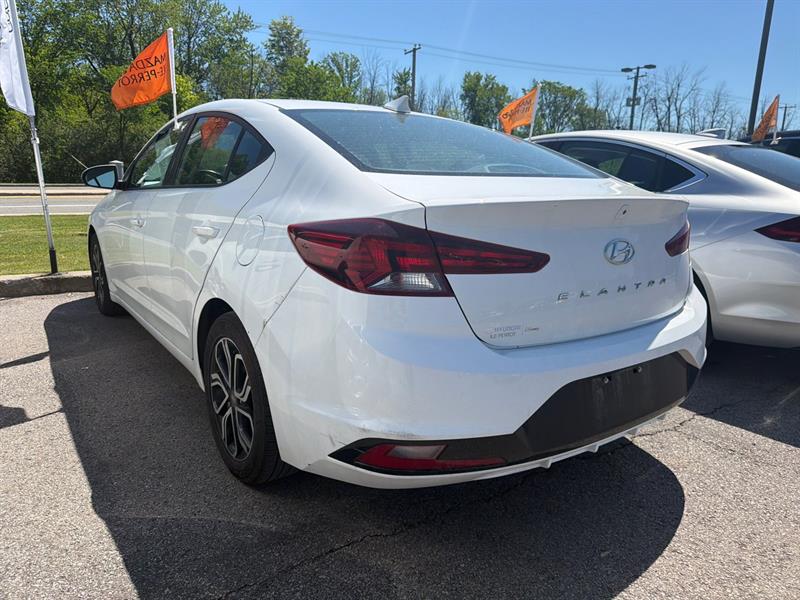 hyundai Elantra 2020 - 3