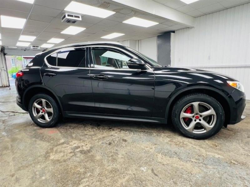 alfa romeo Stelvio 2018 - 6