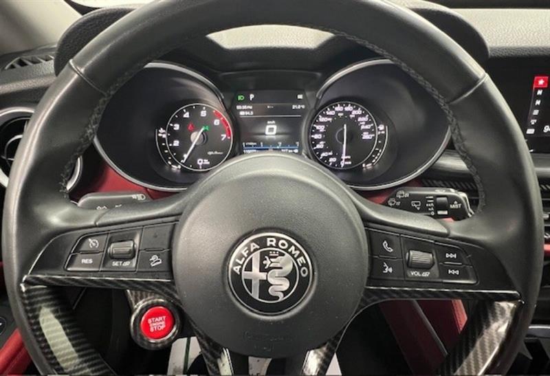alfa romeo Stelvio 2018 - 13