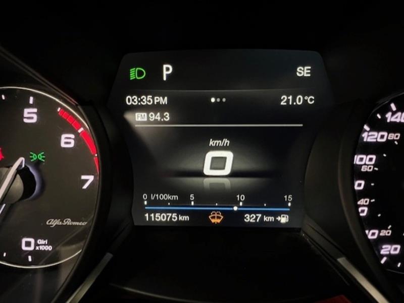 alfa romeo Stelvio 2018 - 14
