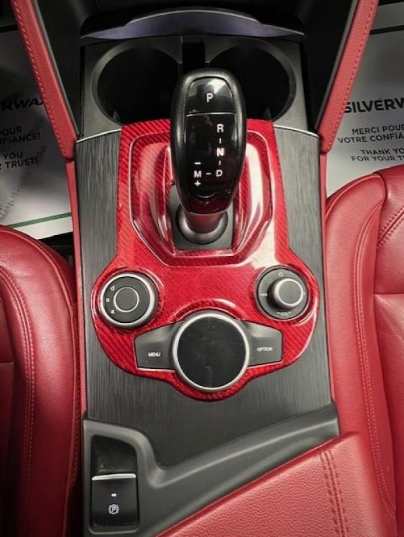 alfa romeo Stelvio 2018 - 26
