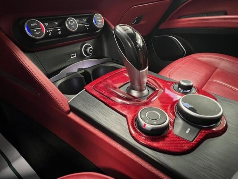 alfa romeo Stelvio 2018 - 27