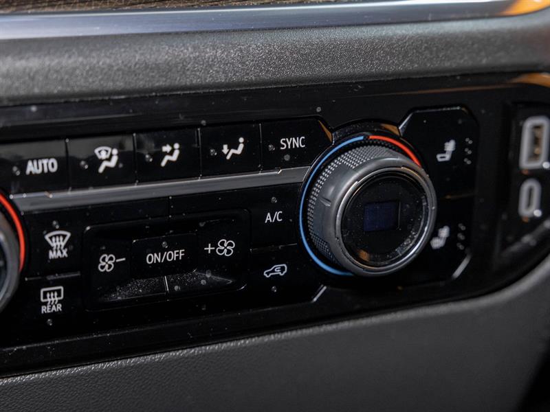 chevrolet Silverado 1500 2024 - 21