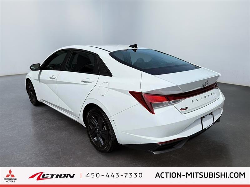 hyundai Elantra 2022 - 3