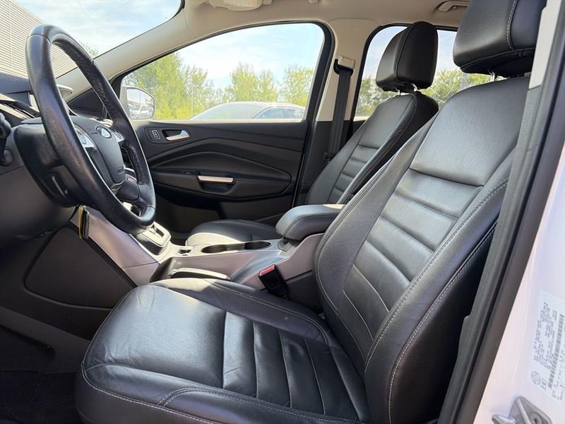 ford Escape 2015 - 19