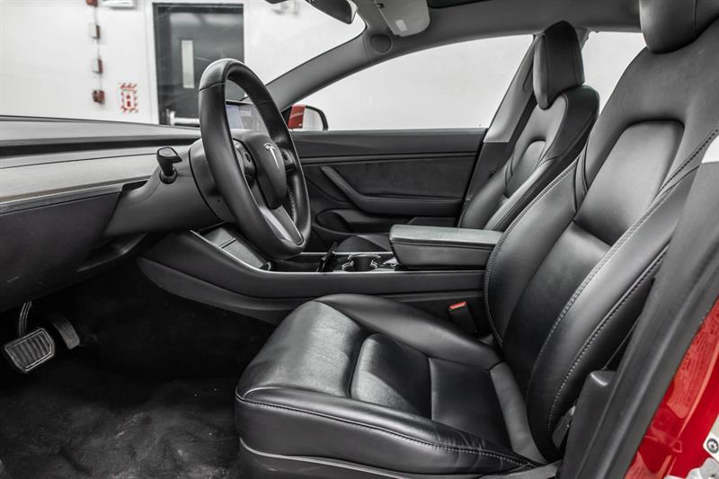 tesla Model 3 2019 - 13