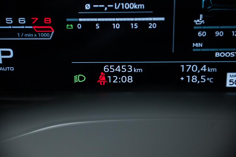 audi RS Q8 2021 - 18
