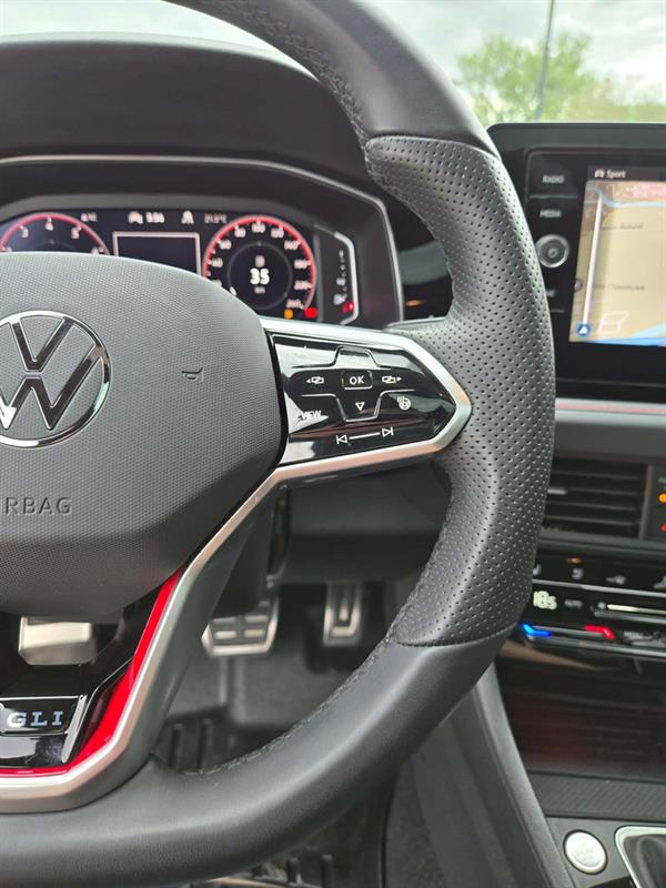 volkswagen Jetta GLI 2025 - 17
