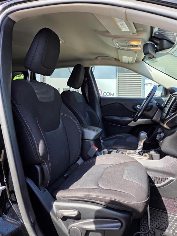 jeep Cherokee 2017 - 11