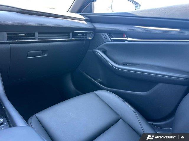 mazda Mazda3 Sport 2022 - 28