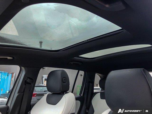 mercedes-benz GLB 2022 - 25