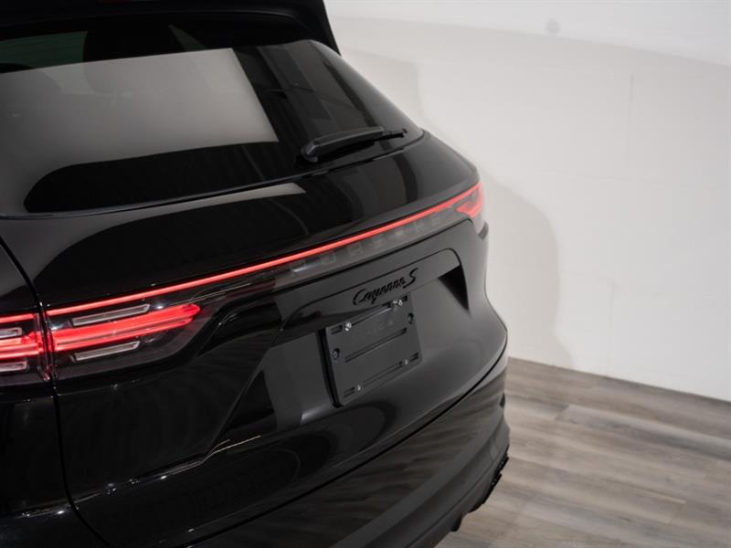 porsche Cayenne 2023 - 11