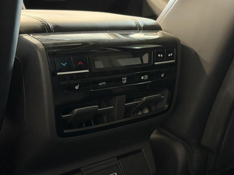 acura MDX 2022 - 12