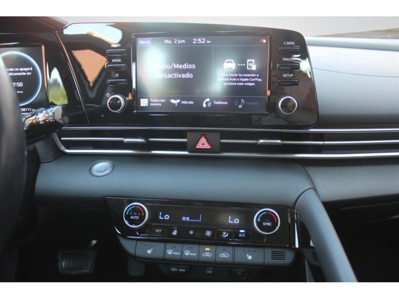hyundai Elantra 2022 - 17