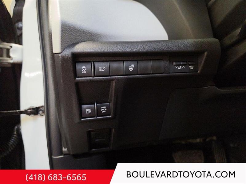 toyota Sienna 2025 - 13
