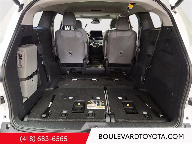 toyota Sienna 2025 - 26
