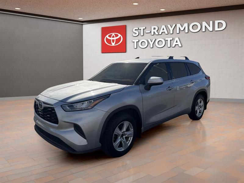 Silver 2020 Toyota Highlander LE AWD SUV / Crossover All-Wheel Drive Automatic