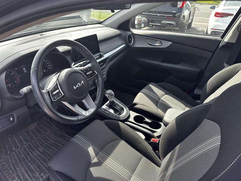 kia Forte 2023 - 13