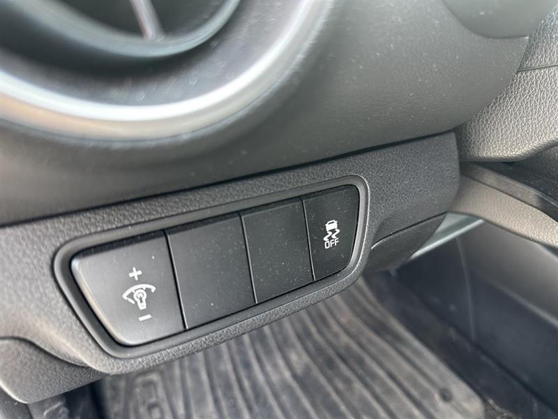 kia Forte 2023 - 18