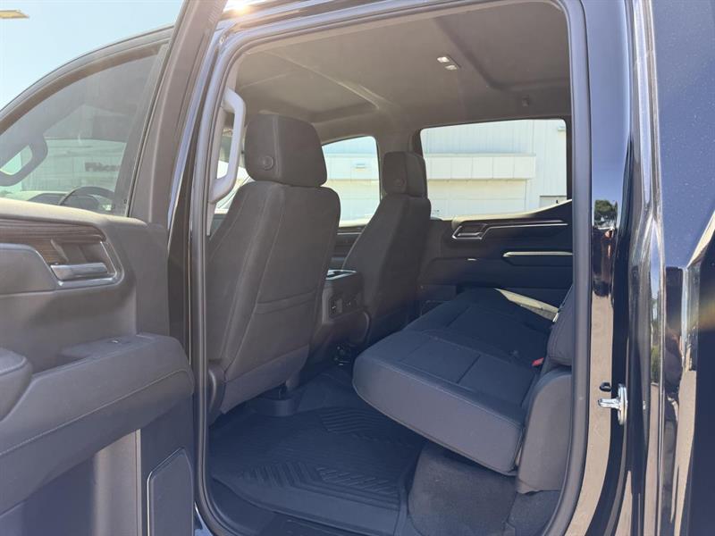 chevrolet Silverado 1500 2024 - 24
