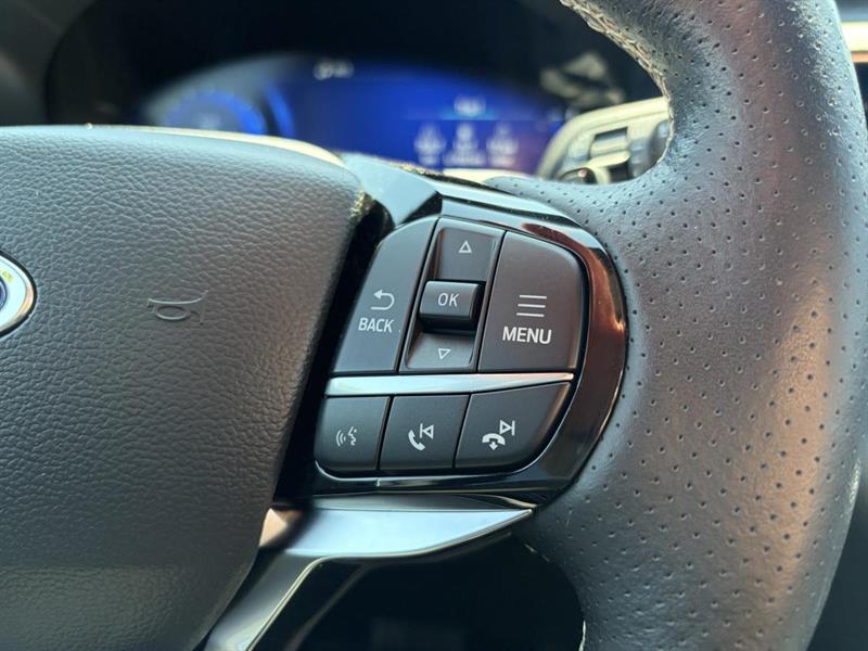 ford Explorer 2022 - 21