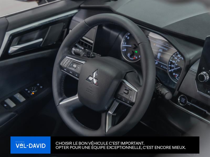 mitsubishi Outlander 2024 - 26