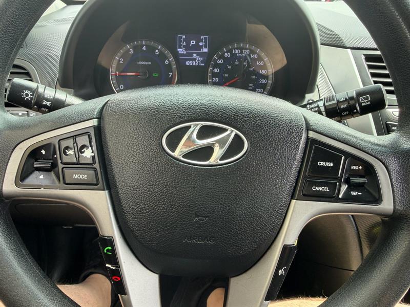 hyundai Accent 2015 - 21