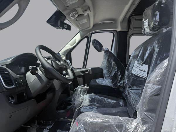 ram ProMaster fourgon vitré 2025 - 9