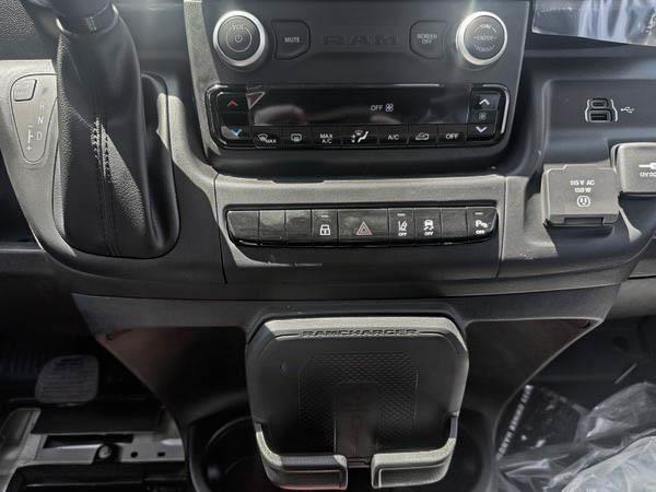 ram ProMaster fourgon vitré 2025 - 12