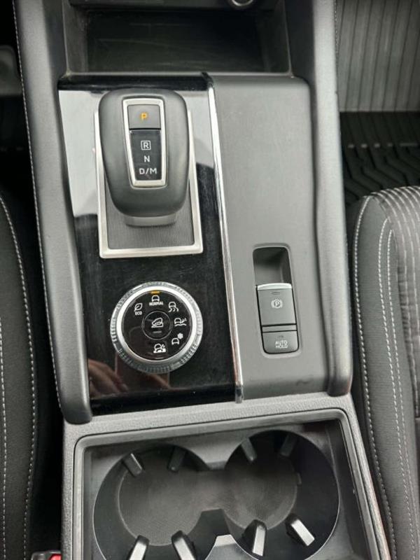 mitsubishi Outlander 2022 - 27