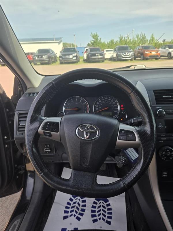 toyota Corolla 2011 - 8