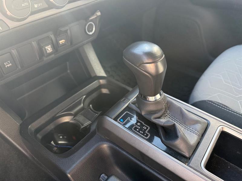 toyota Tacoma 2023 - 18