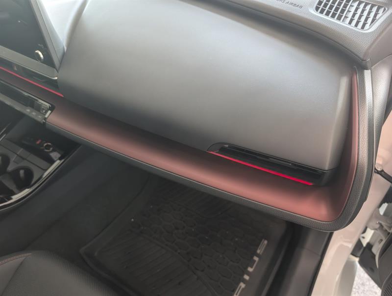 toyota Prius Plug-In Hybrid 2025 - 9