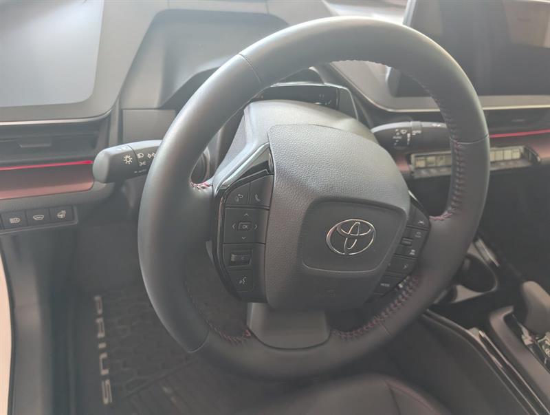 toyota Prius Plug-In Hybrid 2025 - 12