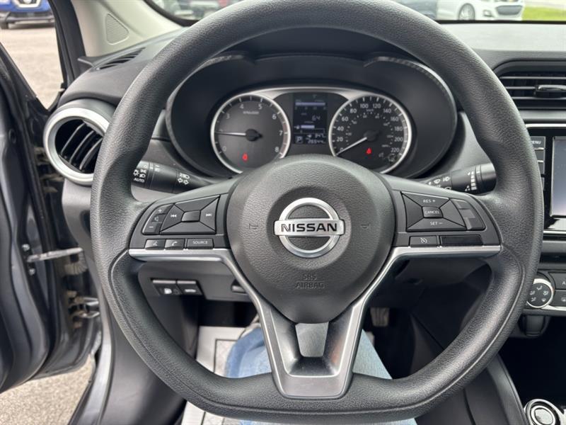 nissan Versa 2021 - 12