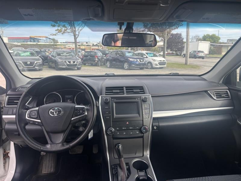 toyota Camry 2015 - 12
