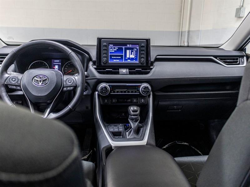 toyota RAV4 XLE 2022 - 22