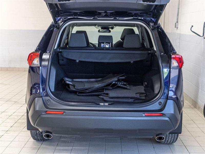toyota RAV4 XLE 2022 - 30
