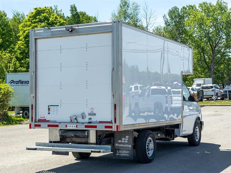 gmc Savana Commercial Cutaway 2025 - 8