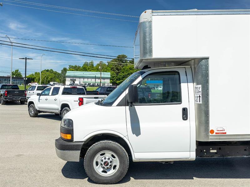 gmc Savana Commercial Cutaway 2025 - 23