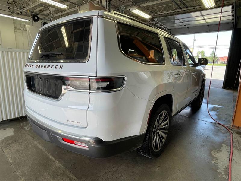 jeep Grand Wagoneer 2022 - 9