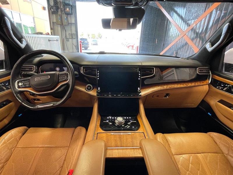 jeep Grand Wagoneer 2022 - 12