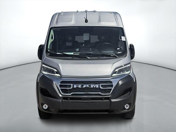 ram ProMaster fourgon vitré 2025 - 8