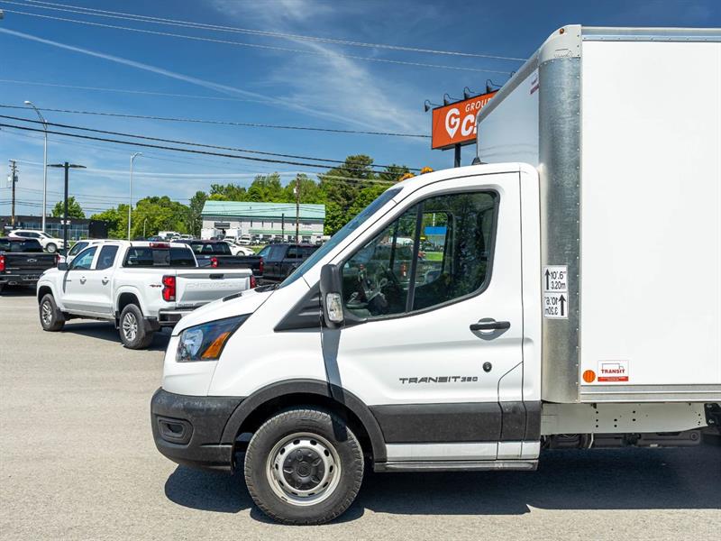 ford Transit Cutaway 2025 - 24