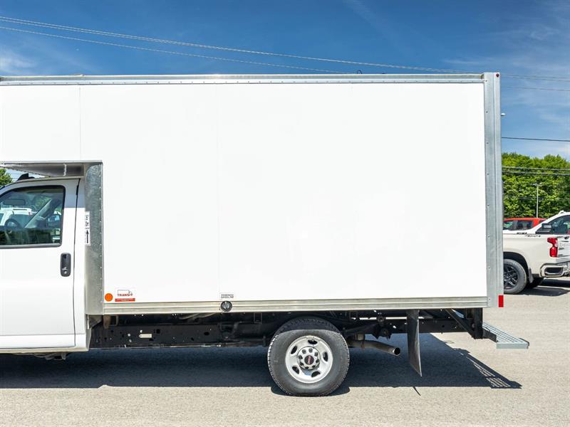 gmc Savana Commercial Cutaway 2025 - 22
