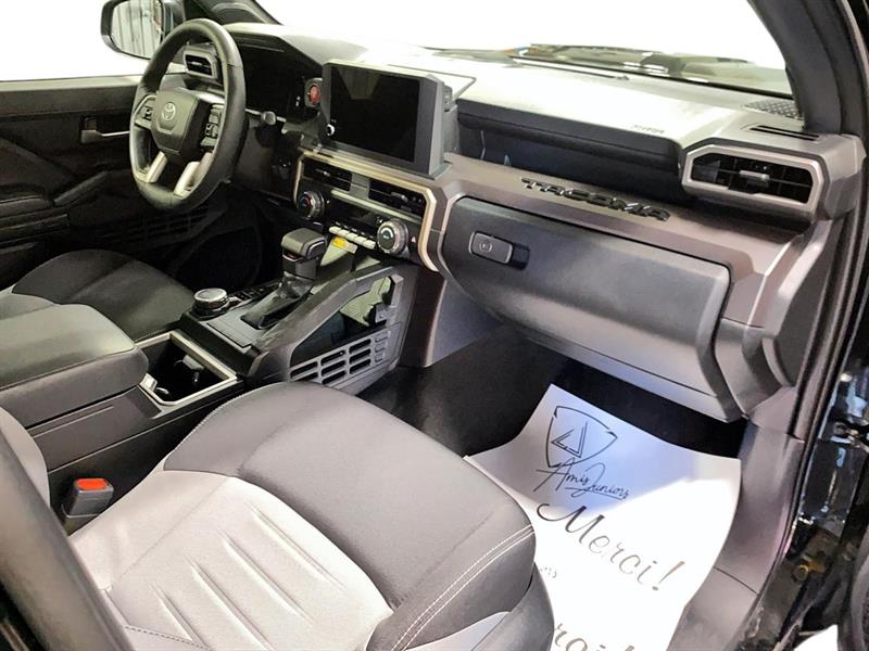 toyota Tacoma 2025 - 17