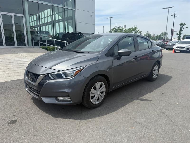 nissan Versa 2022