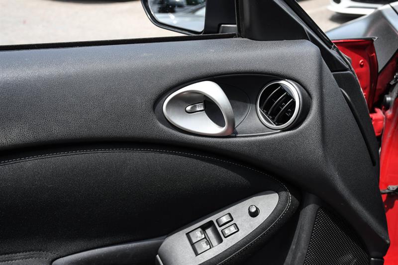 nissan 370Z 2019 - 16
