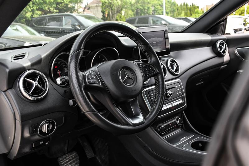 mercedes-benz CLA250 2018 - 14